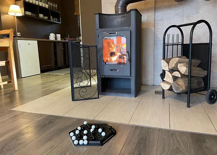 Szarejkowe Wzgorza Caloroczny Z Balia Na Tarasie *